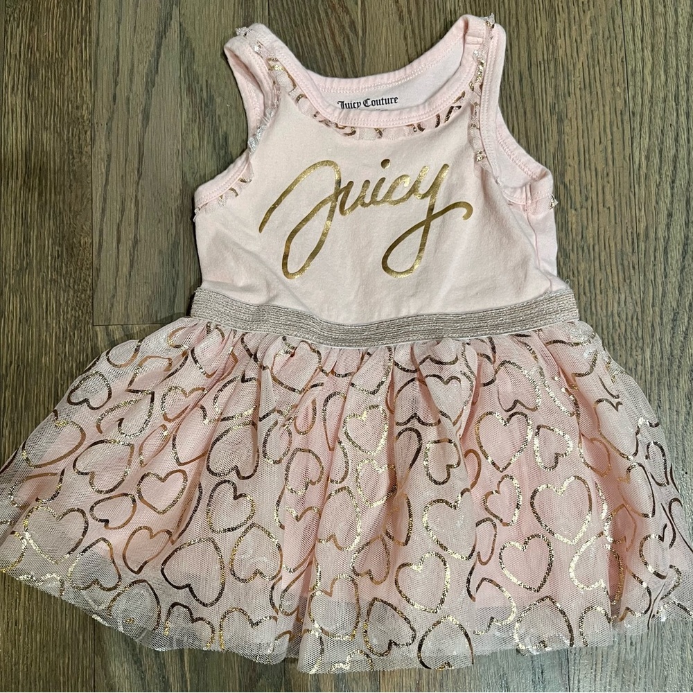Adorable dress!